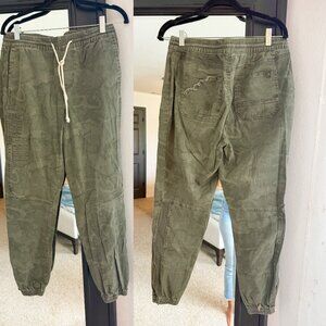 Camo Utility Jogger Pants Green Cargo Style Women’s 6